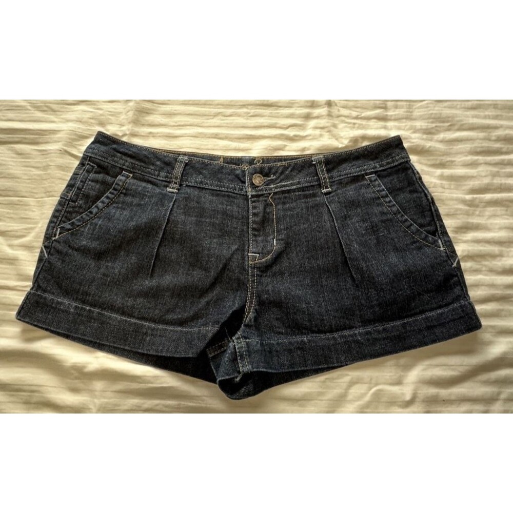 AMERICAN RAG CIE WOMENS JEANS SHORTS SIZE 11